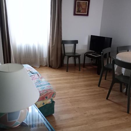 Appartement Avignon Centre Intra Muros Cour Exterieure Parking Prive Gratuit エクステリア 写真