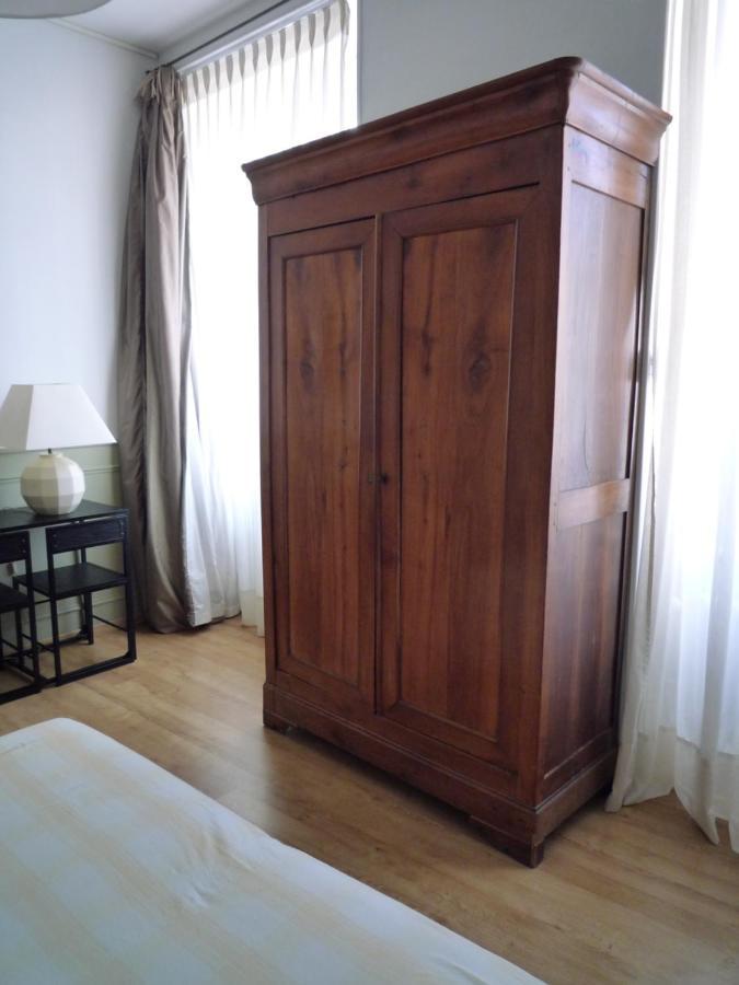 Appartement Avignon Centre Intra Muros Cour Exterieure Parking Prive Gratuit エクステリア 写真
