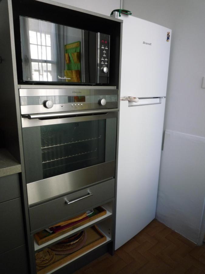 Appartement Avignon Centre Intra Muros Cour Exterieure Parking Prive Gratuit エクステリア 写真