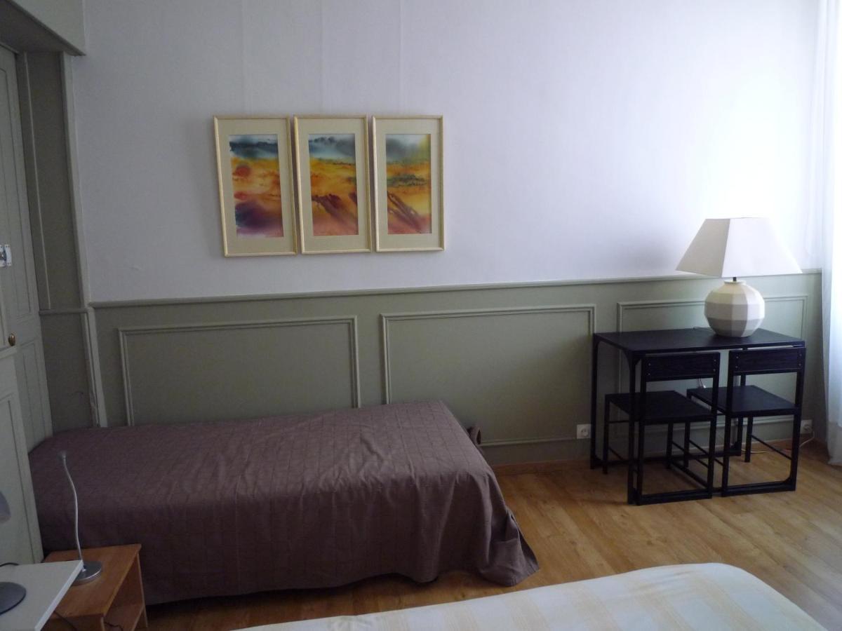 Appartement Avignon Centre Intra Muros Cour Exterieure Parking Prive Gratuit エクステリア 写真