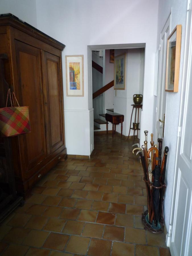 Appartement Avignon Centre Intra Muros Cour Exterieure Parking Prive Gratuit エクステリア 写真