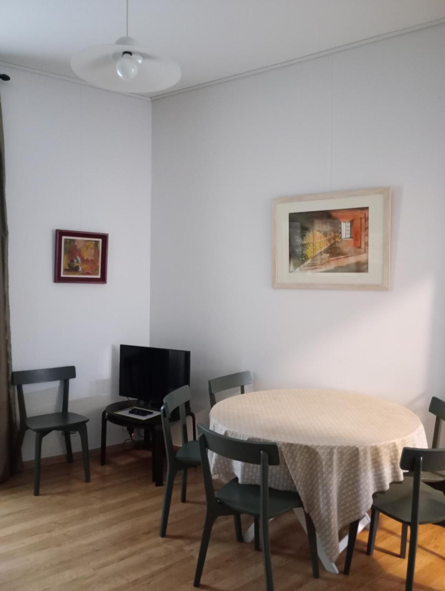 Appartement Avignon Centre Intra Muros Cour Exterieure Parking Prive Gratuit エクステリア 写真