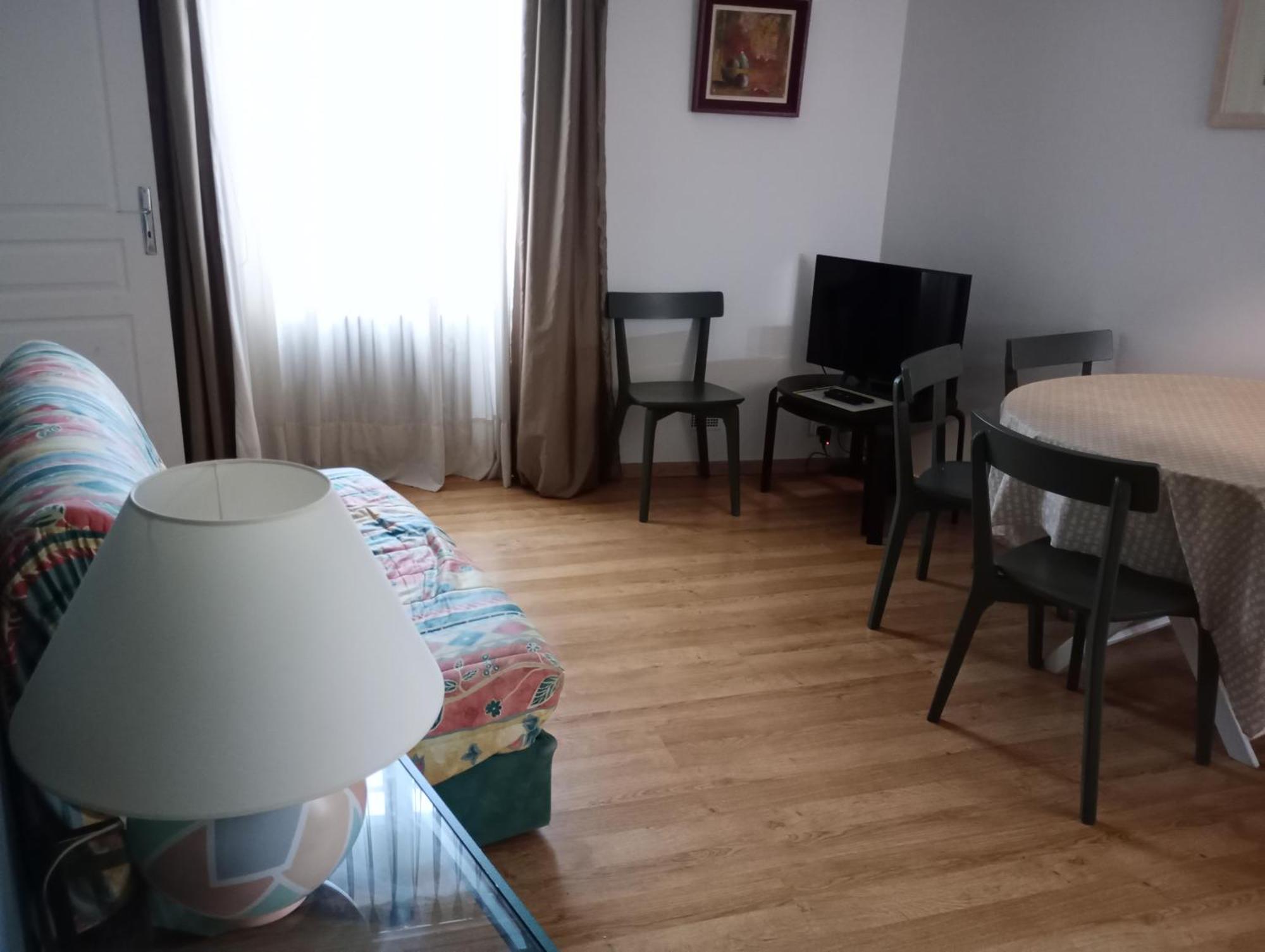 Appartement Avignon Centre Intra Muros Cour Exterieure Parking Prive Gratuit エクステリア 写真